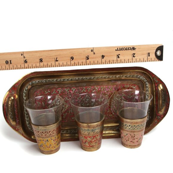 Vintage Indian Brass & Glass Hammered Cups & Tray  Engraved Floral Lassi - 4 Set - Picture 8 of 9